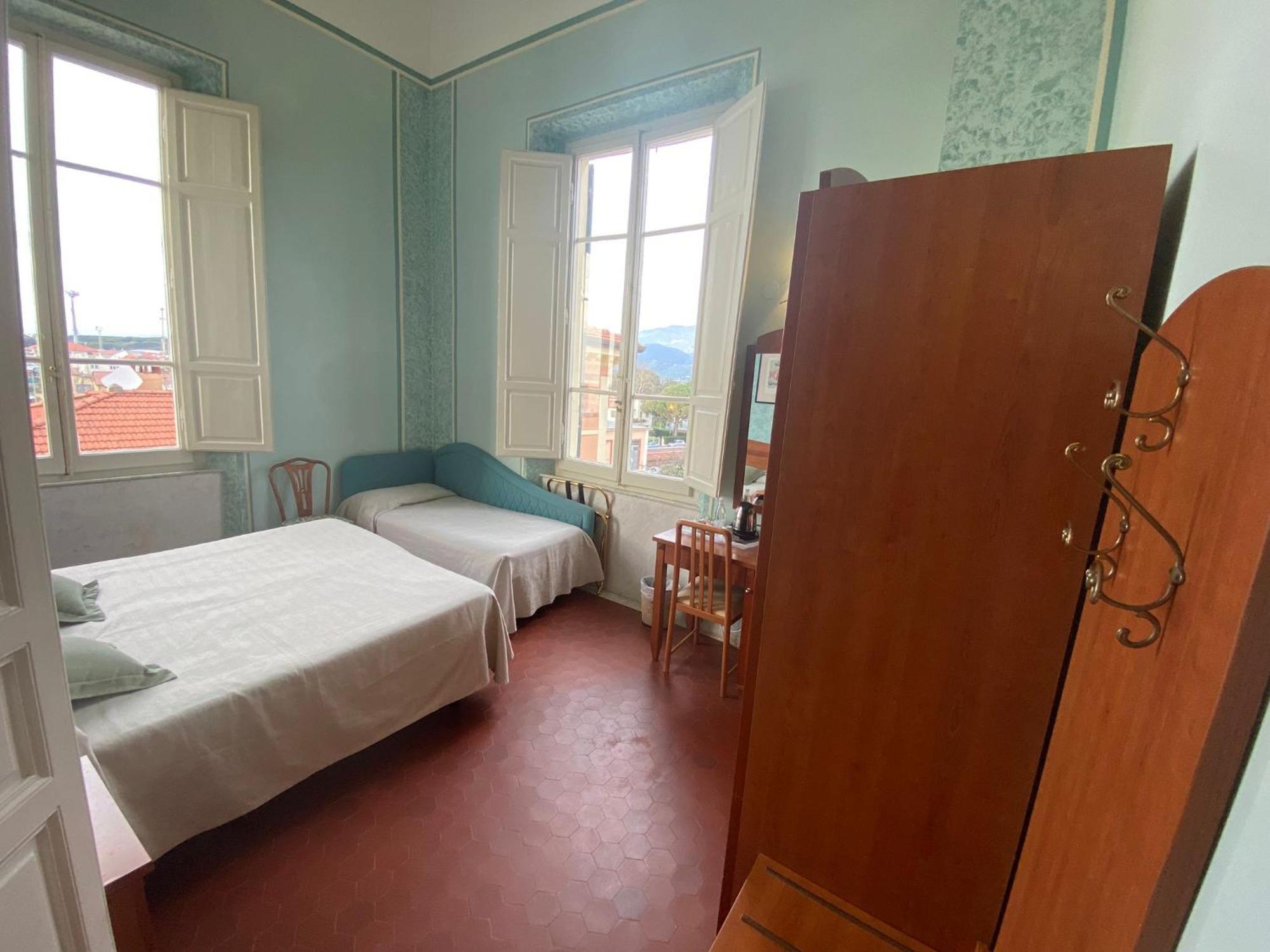 Hotel Italia Marina di Massa Ngoại thất bức ảnh