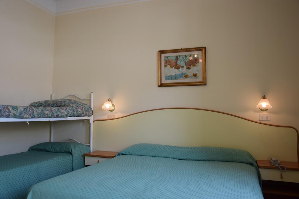 Hotel Italia Marina di Massa Ngoại thất bức ảnh