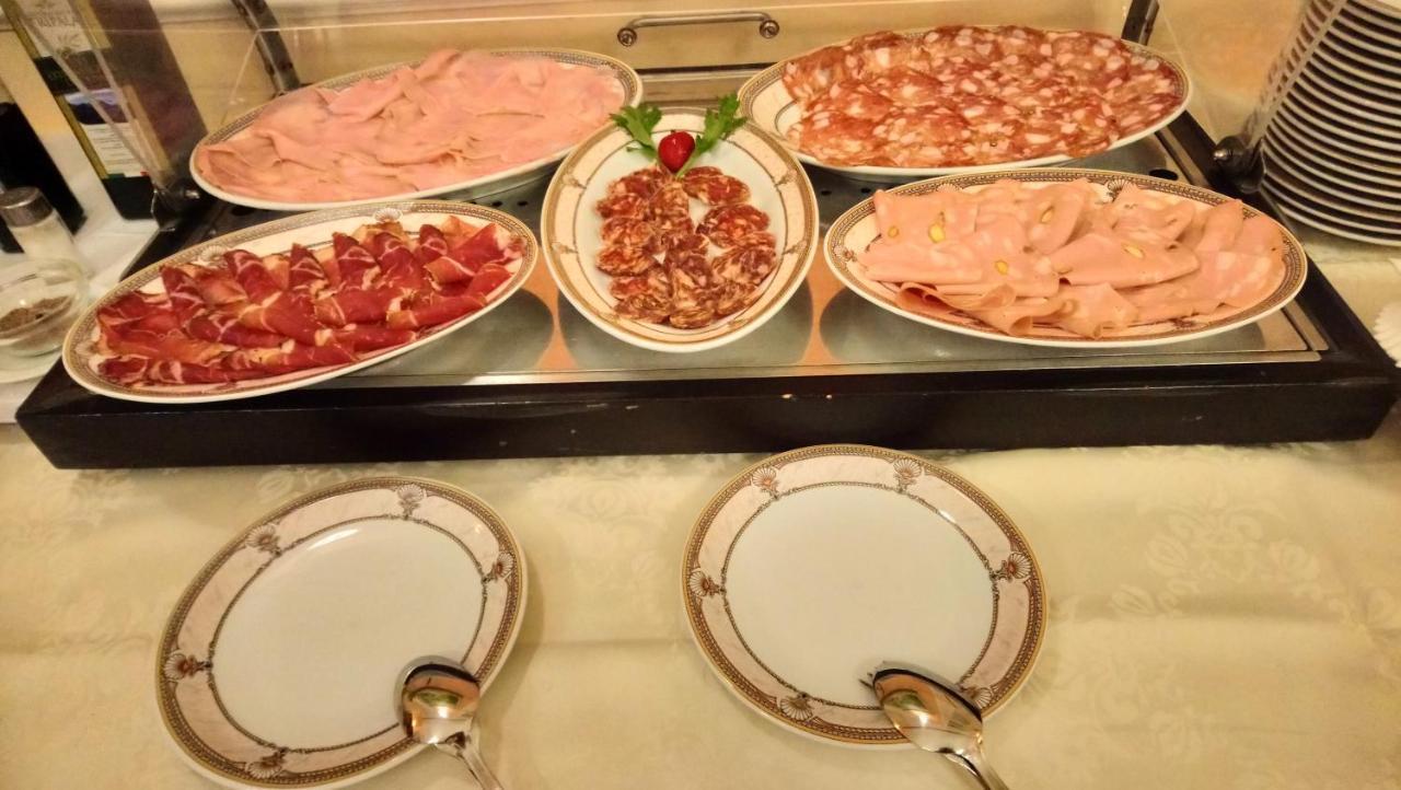 Hotel Italia Marina di Massa Ngoại thất bức ảnh