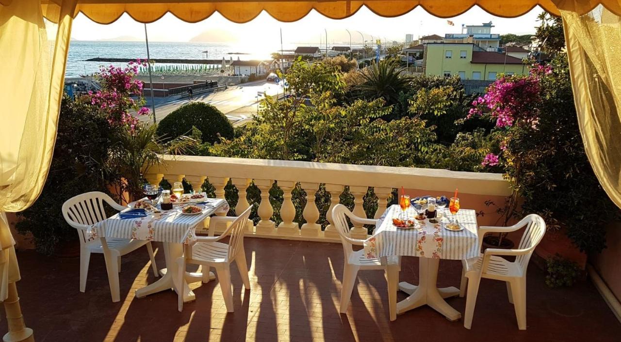 Hotel Italia Marina di Massa Ngoại thất bức ảnh