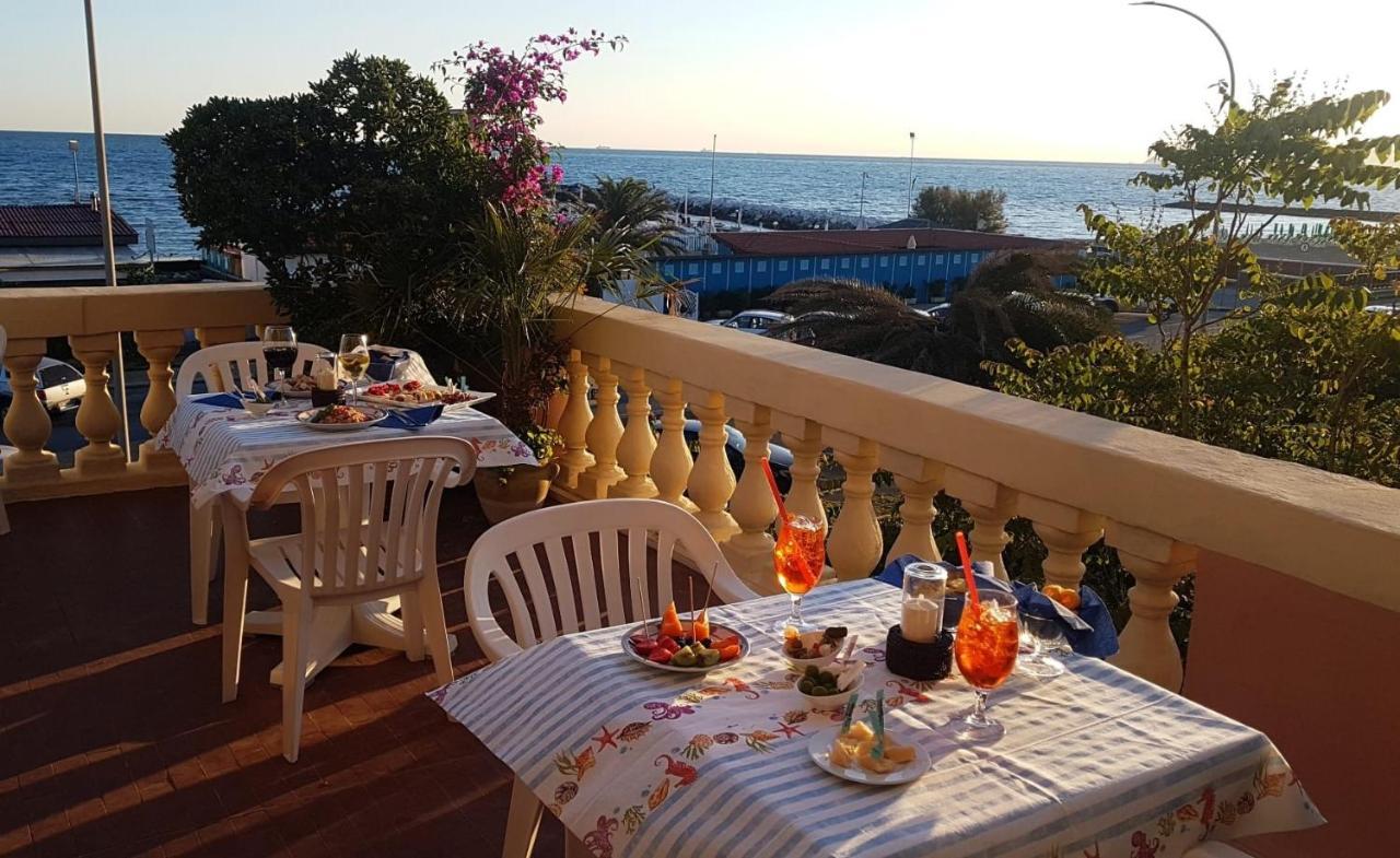 Hotel Italia Marina di Massa Ngoại thất bức ảnh